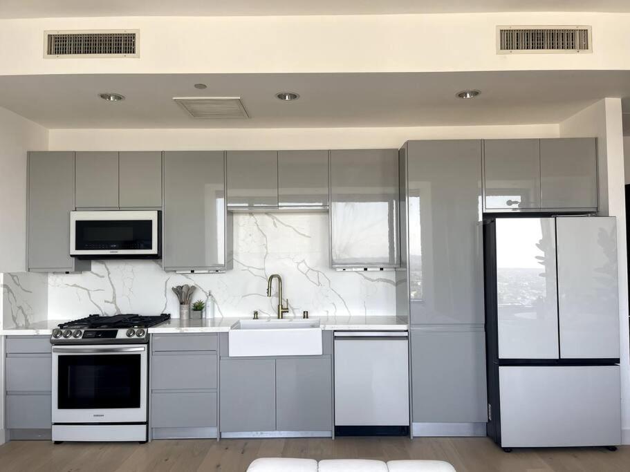 Luxury Highrise Condo Downtown La Los Angeles Exterior foto